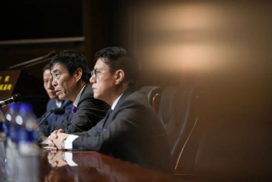 影片由腾讯影业、上影集团、三次元影业、中影股份、华夏电影、中央党校大有影视中心出品